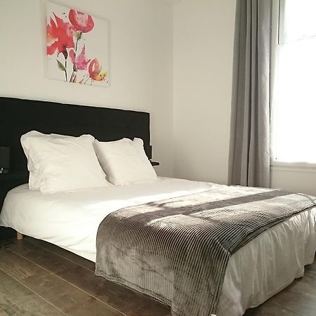 Bed and Breakfast Maison De Ville Magny-en-Vexin Exterior foto