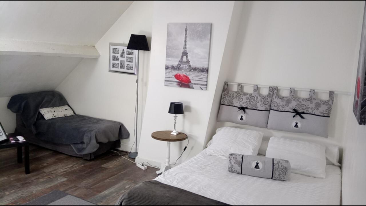 Bed and Breakfast Maison De Ville Magny-en-Vexin Exterior foto